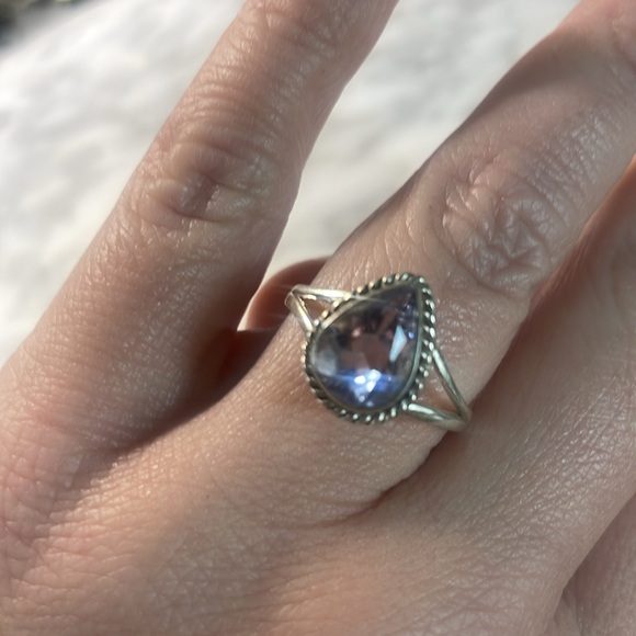 Gorgeous tear drop large amethyst gemstone ring in size 9 in 925 sterling - Picture 5 of 10